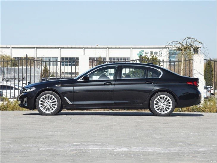 BMW 525i M 2022