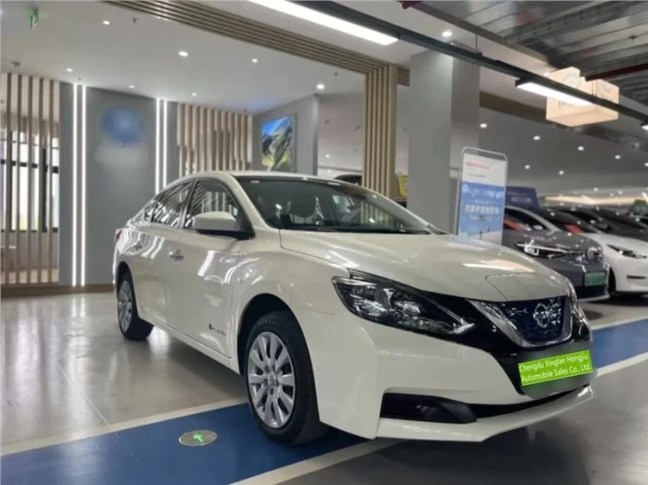 Nisaan Sylphy