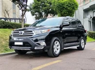 five doors black five seats suv